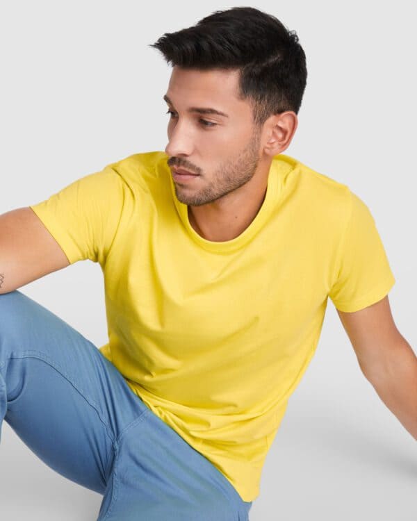 modelo con camiseta zoom